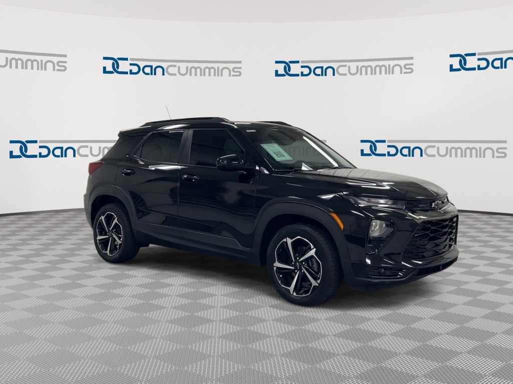 Used 2022 Chevrolet TrailBlazer RS w/ Sun and Liftgate Package AWD/4WD image 2