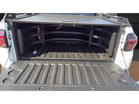 Used 2025 Hyundai Santa Cruz Limited image 21