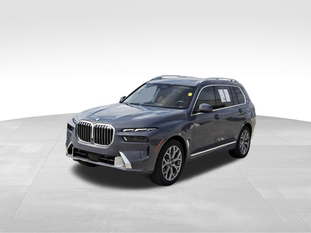 Used 2026 BMW X7 xDrive40i AWD/4WD image 2