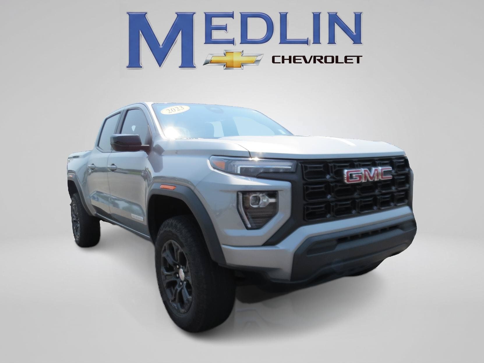 Used 2023 GMC Canyon Elevation RWD image 2