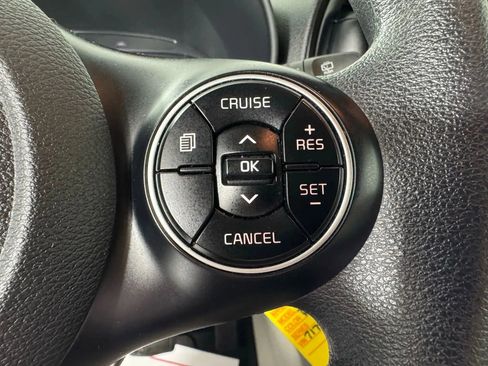 Used 2020 Kia Soul S FWD image 16