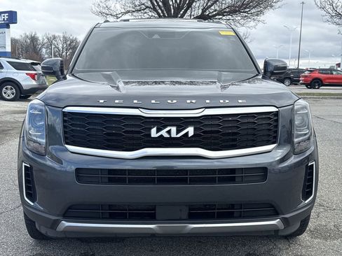 Used 2022 Kia Telluride S image 3