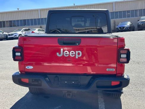 Used 2020 Jeep Gladiator Overland image 10