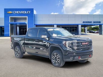 Certified 2025 GMC Sierra 1500 AT4 w/ AT4 Premium Package