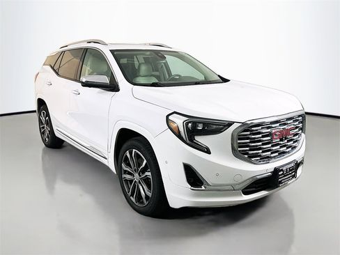 Used 2020 GMC Terrain Denali w/ Denali Premium Package image 1