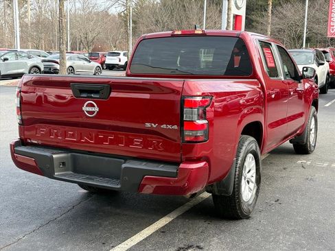 Certified 2024 Nissan Frontier SV w/ Technology Package image 8
