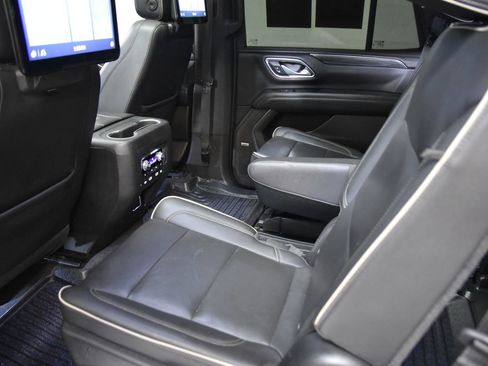 Used 2021 GMC Yukon SLT w/ SLT Luxury Plus Package RWD image 36