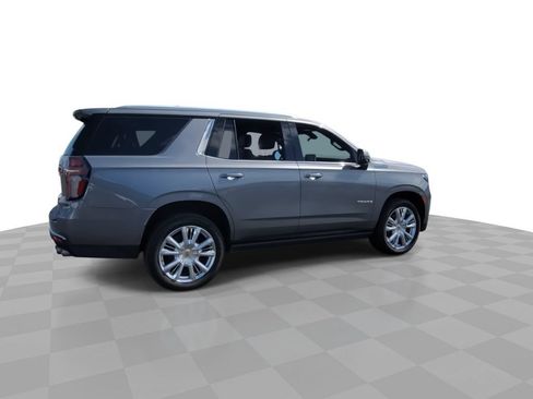 Used 2021 Chevrolet Tahoe High Country w/ Premium Package AWD/4WD image 8