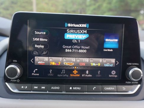 Used 2023 Nissan Rogue SL FWD image 10