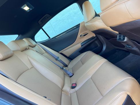 Used 2020 Lexus ES 350 image 45