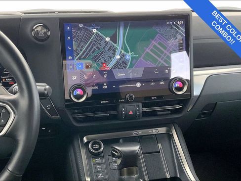 Used 2024 Lexus GX 550 image 9