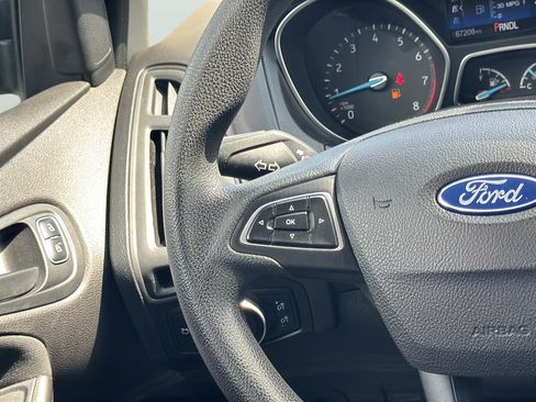 Used 2017 Ford Focus S FWD image 27