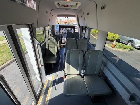 Used 2017 Ford Transit 350 XL RWD image 16