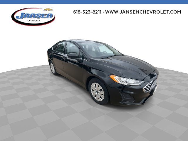 Used 2019 Ford Fusion S FWD image 2