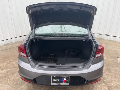 Used 2019 Hyundai Elantra SEL FWD image 8