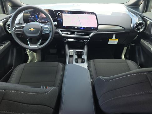 New 2026 Chevrolet Equinox EV LT FWD image 17
