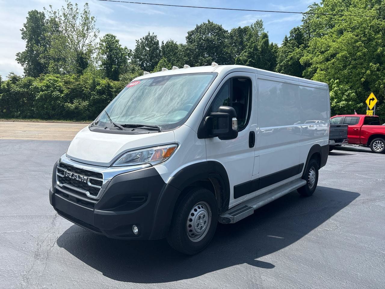 Used 2025 RAM ProMaster 2500 w/ U-Haul Equipment Group FWD image 3