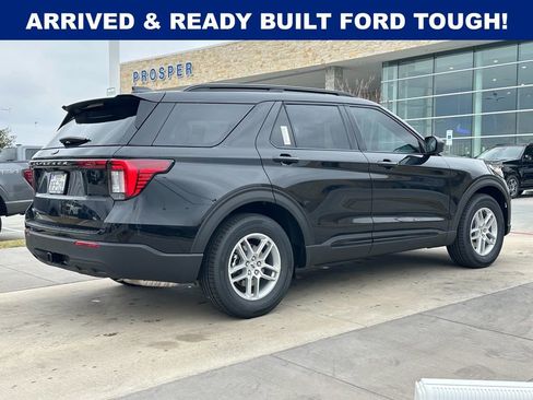New 2026 Ford Explorer ST-Line image 2