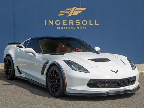 Used 2019 Chevrolet Corvette Z06 image 1