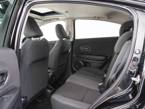 Used 2019 Honda HR-V EX image 18