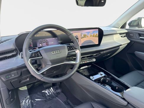 New 2026 Audi Q3 quattro 2.0T AWD/4WD image 15