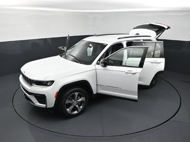 New 2026 Jeep Grand Cherokee Limited AWD/4WD image 26