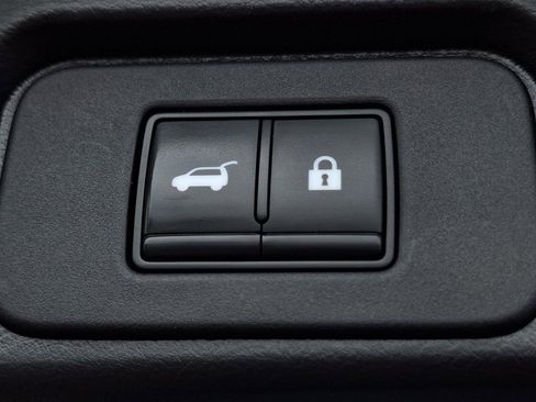 Used 2021 Nissan Rogue SL image 26