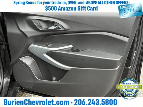 Used 2025 Chevrolet Trax RS w/ Sunroof Package image 20