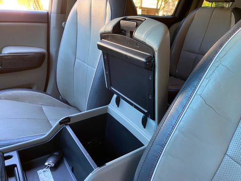 Used 2016 Kia Sedona SX image 56