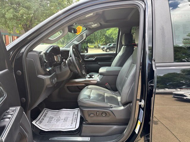 Used 2024 Chevrolet Silverado 2500 LT w/ Convenience Package AWD/4WD image 10