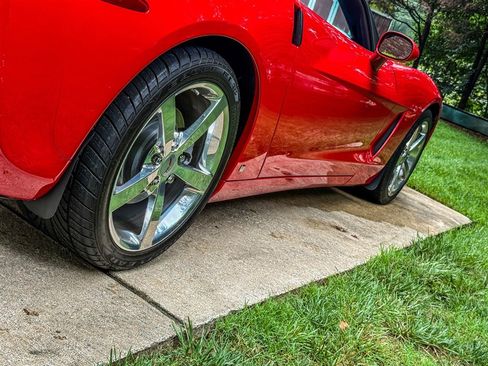 Used 2008 Chevrolet Corvette Coupe w/ Preferred Equipment Group RWD image 41
