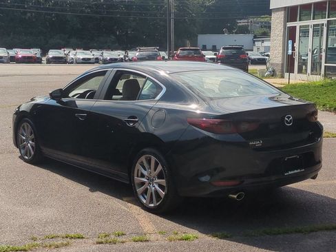 Used 2019 MAZDA MAZDA3 AWD Sedan w/ Select Package image 6