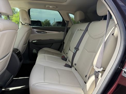 Used 2020 Cadillac XT5 Premium Luxury AWD/4WD image 9