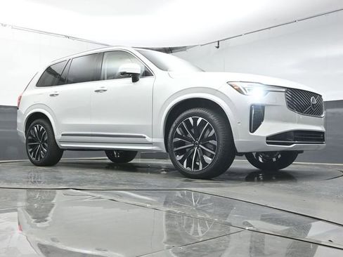 New 2026 Volvo XC90 B6 Ultra w/ Protection Package image 41