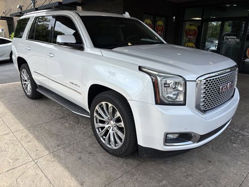 Used 2016 GMC Yukon Denali w/ Open Road Package AWD/4WD image 4