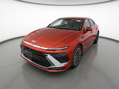 Used 2025 Hyundai Sonata SEL image 3