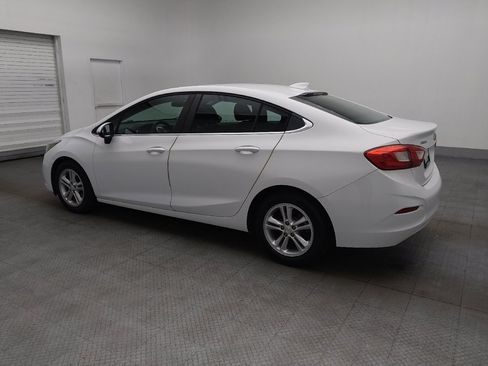Used 2018 Chevrolet Cruze LT FWD image 3