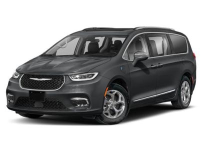 Used 2022 Chrysler Pacifica Touring-L