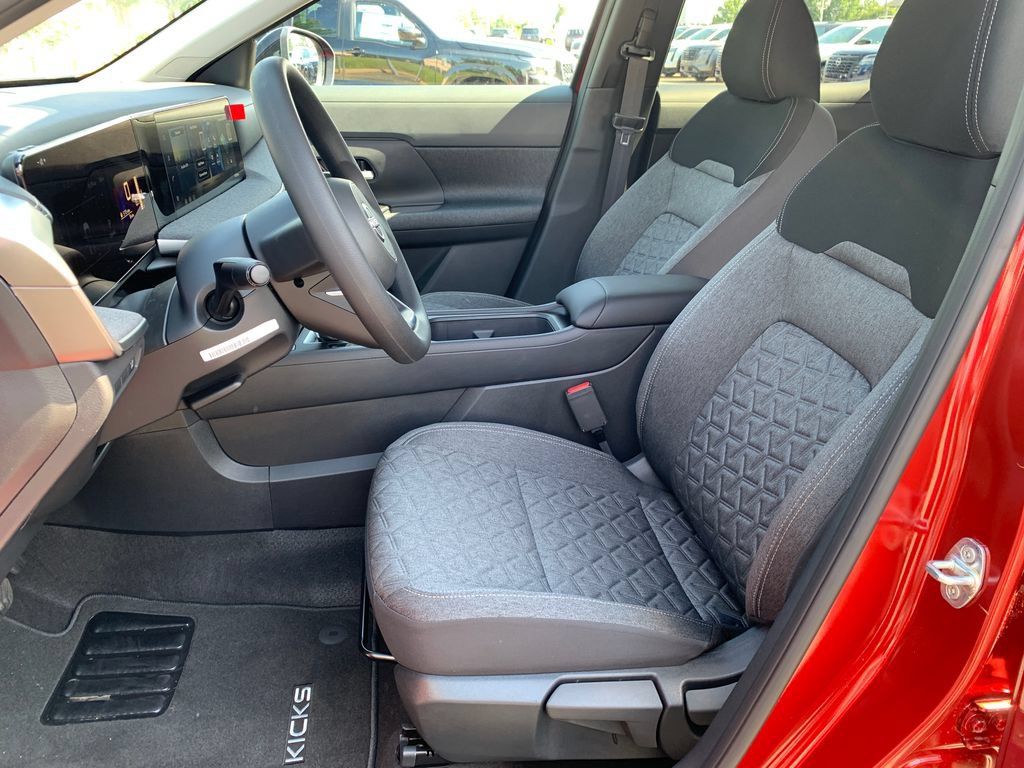 New 2026 Nissan Kicks SV w/ Cold Weather Package FWD image 18