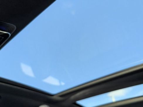 Used 2025 Mercedes-Benz C 300 Sedan image 15