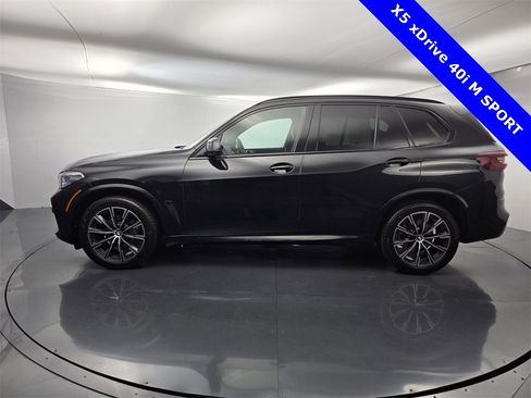 Used 2021 BMW X5 xDrive40i w/ M Sport Package image 9