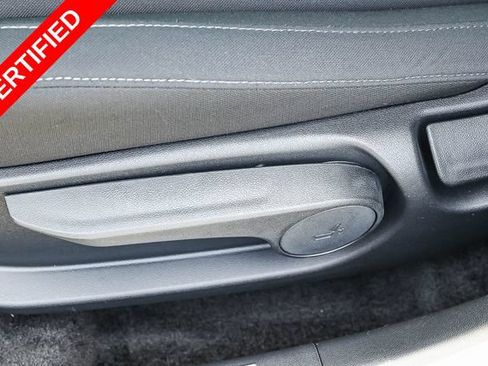 Used 2025 Hyundai Elantra Hybrid FWD image 24