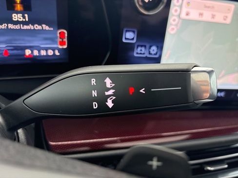 Used 2025 Chevrolet Traverse Z71 w/ Driver Confidence Package image 24