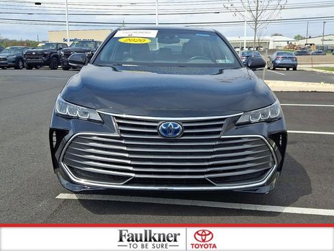 Certified 2020 Toyota Avalon XLE w/ Moonroof Package image 2