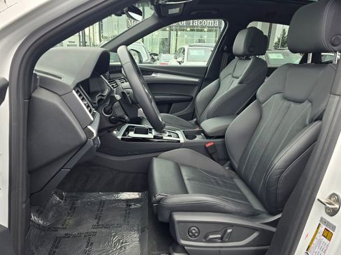 Used 2025 Audi Q5 2.0T Premium image 13