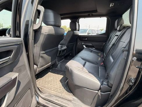 Used 2022 Toyota Tundra Platinum AWD/4WD image 4