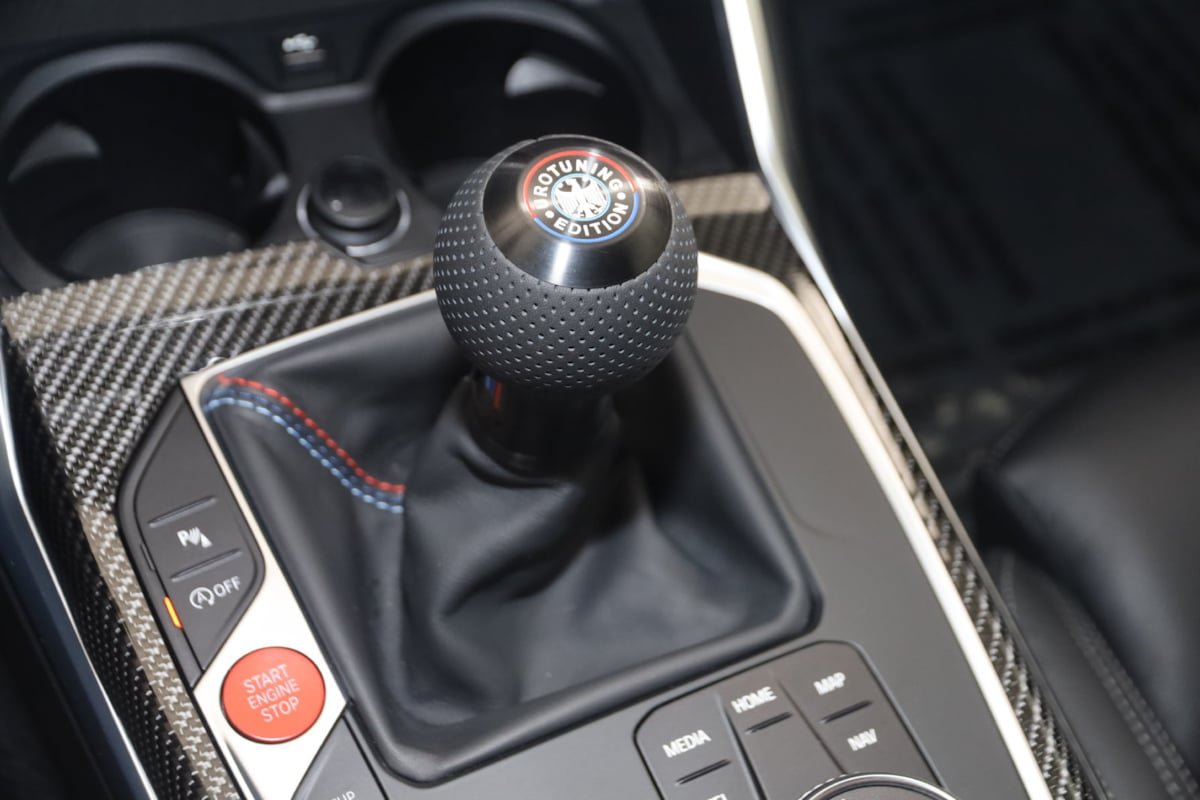 Used 2024 BMW M2 w/ Lighting Package RWD image 8