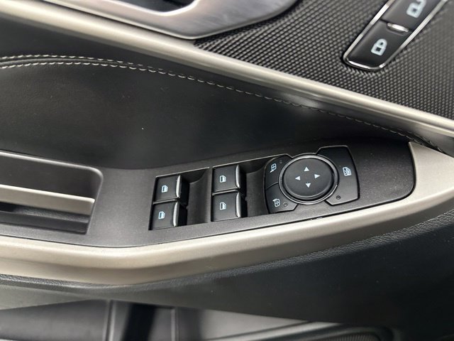 Used 2023 Ford Explorer XLT w/ Equipment Group 202A AWD/4WD image 9