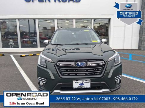 Used 2023 Subaru Forester Touring image 2