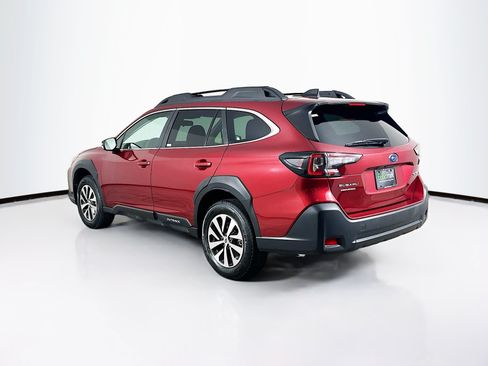 Used 2025 Subaru Outback Premium AWD/4WD image 5